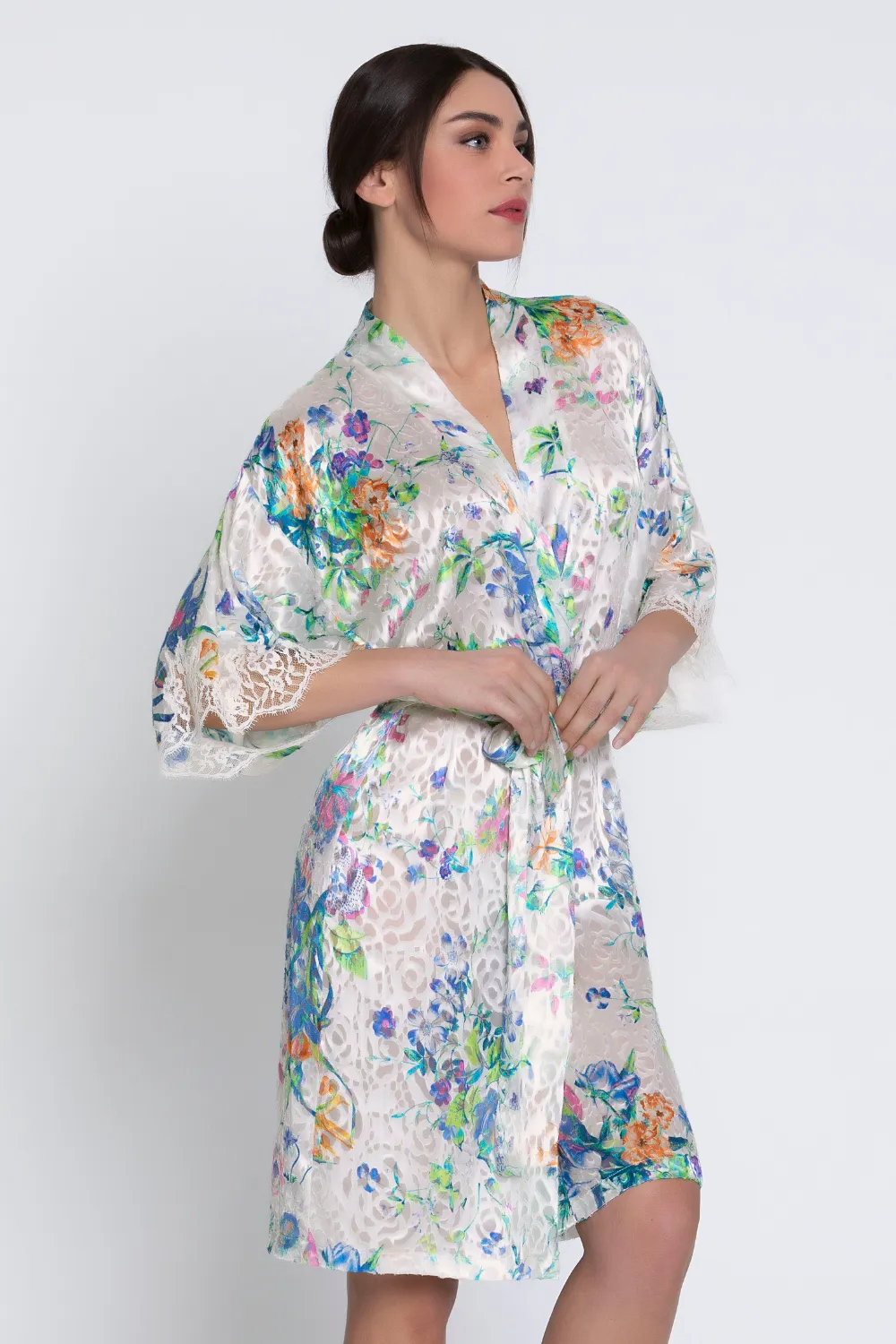 Baisers Legers Mid-Length Robe. Size S (UK 10)