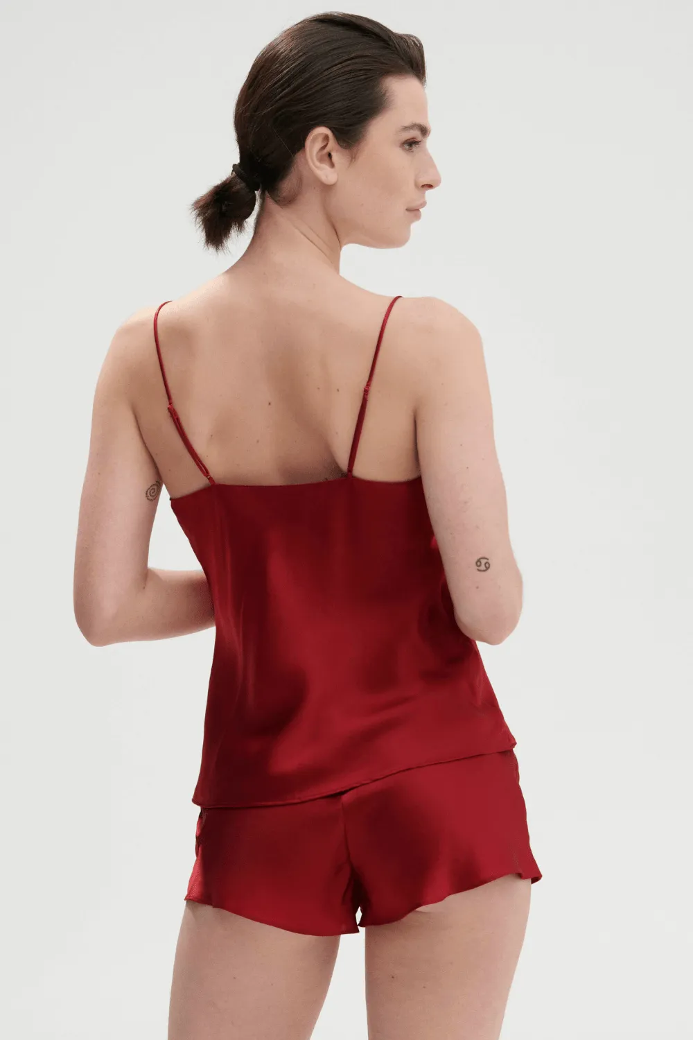 Dream Silk Short Red