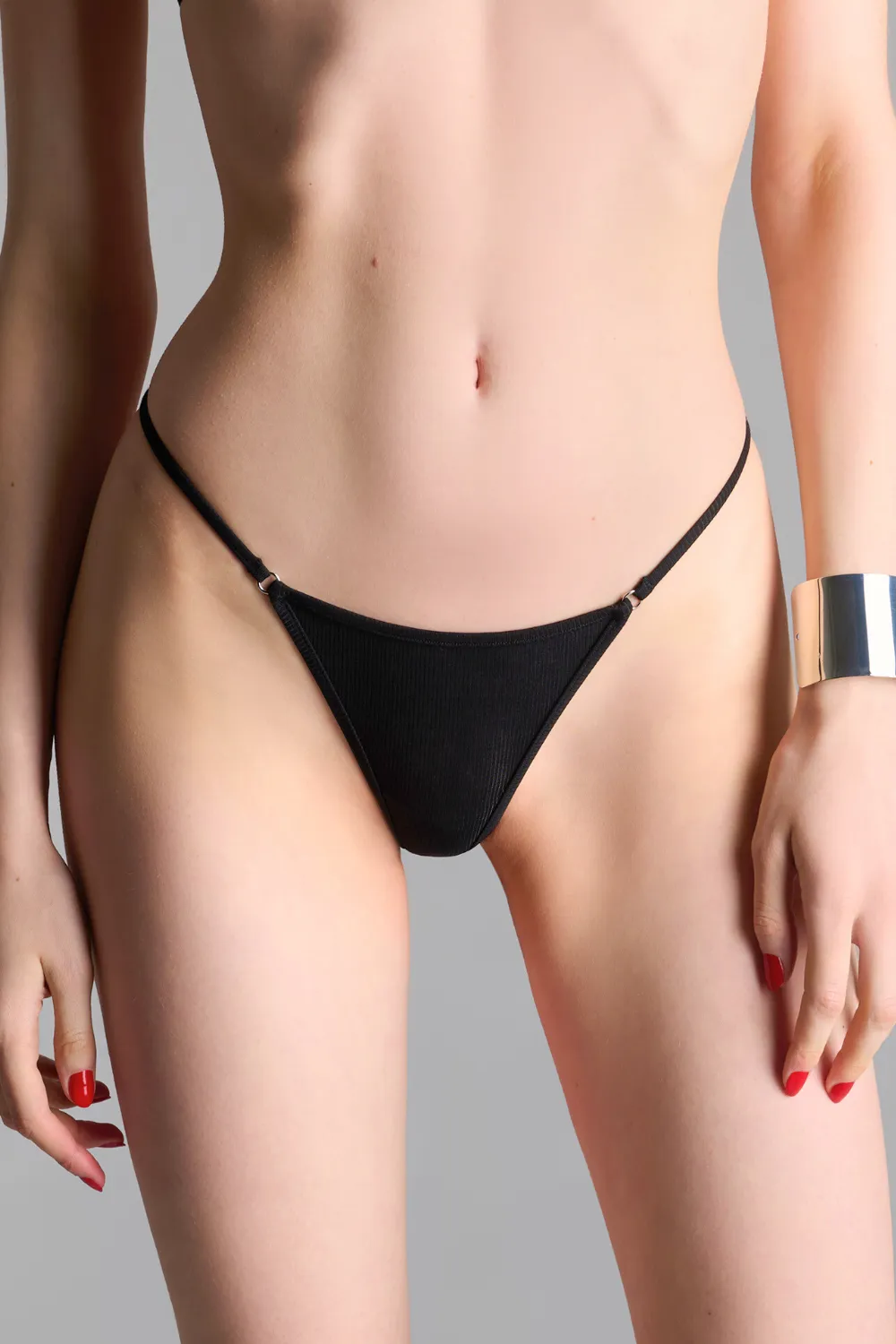 La Femme Amazone Mini Thong Black