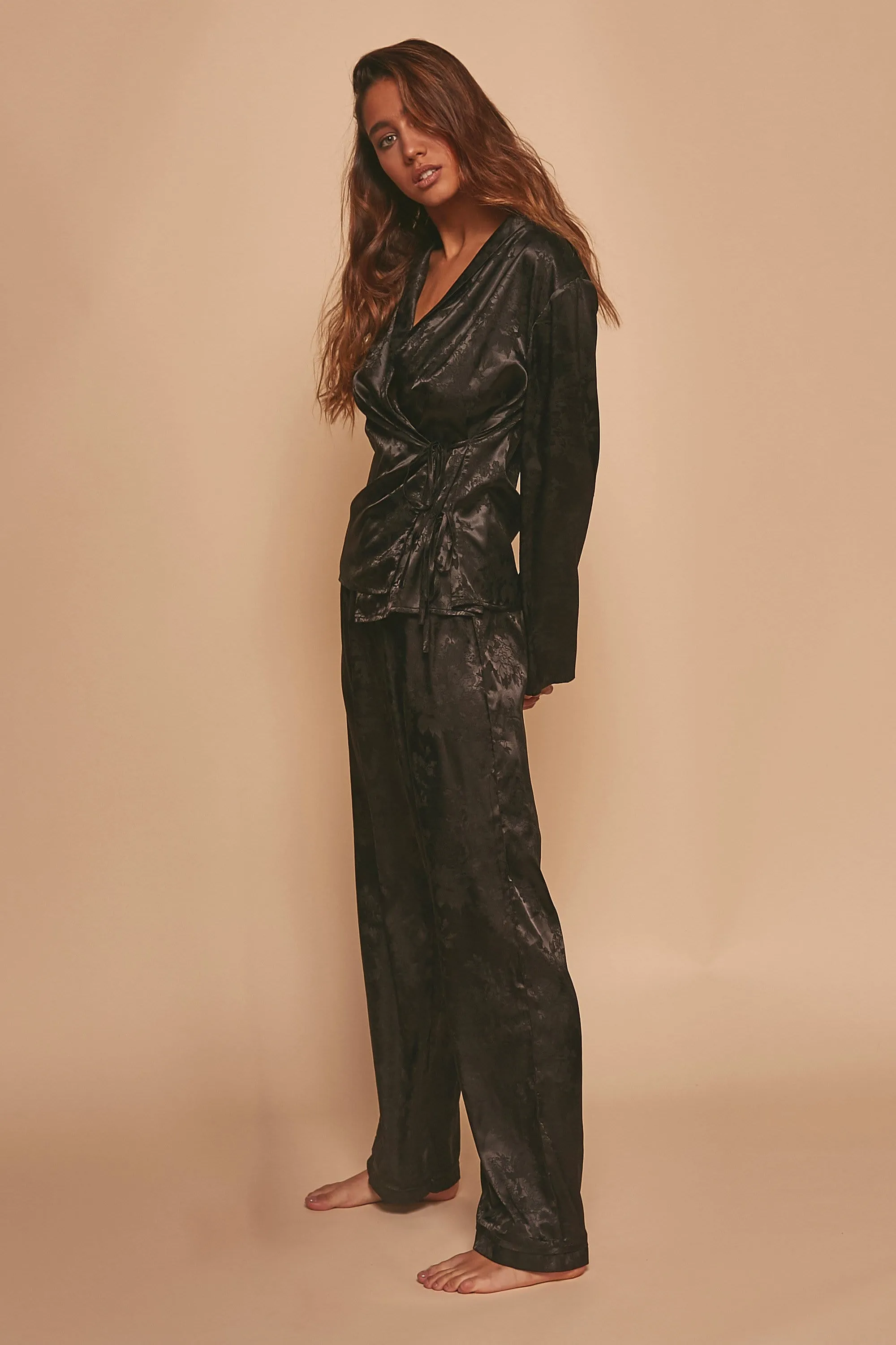 Wolf & Whistle Eden Knot front PJ set