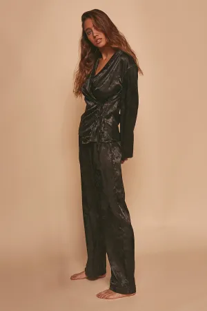 Wolf & Whistle Eden Knot front PJ set